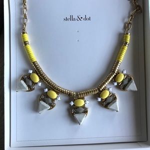 Stella & Dot Pavilion Necklace